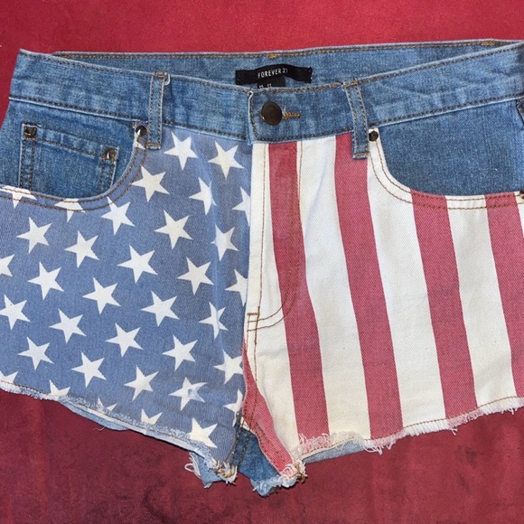 Forever 21 Blue and Red Star-Striped Jean Shorts - Picture 1 of 8